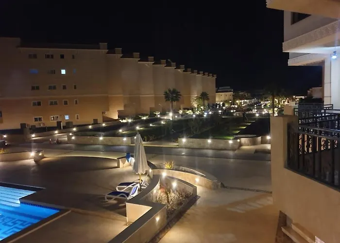 شقة Amazing 2 Bedroom Selena Bay