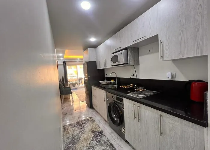 Amazing 2 Bedroom Selena Bay شقة *